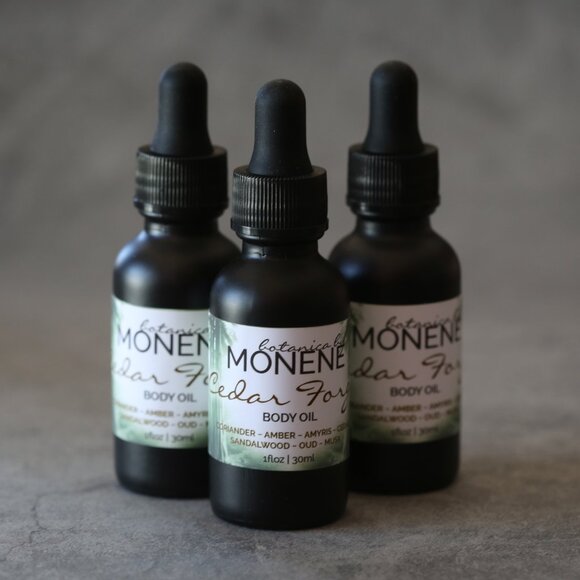 Cedar Forge Scented 1oz Body Oil Masculine, Unisex - Picture 2 of 3